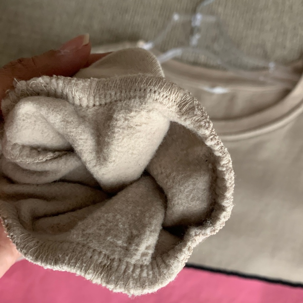 Women’s Mickey and Minnie Graphic Sweatshirt *no size tag* looks sz Med used - Picture 16 of 17